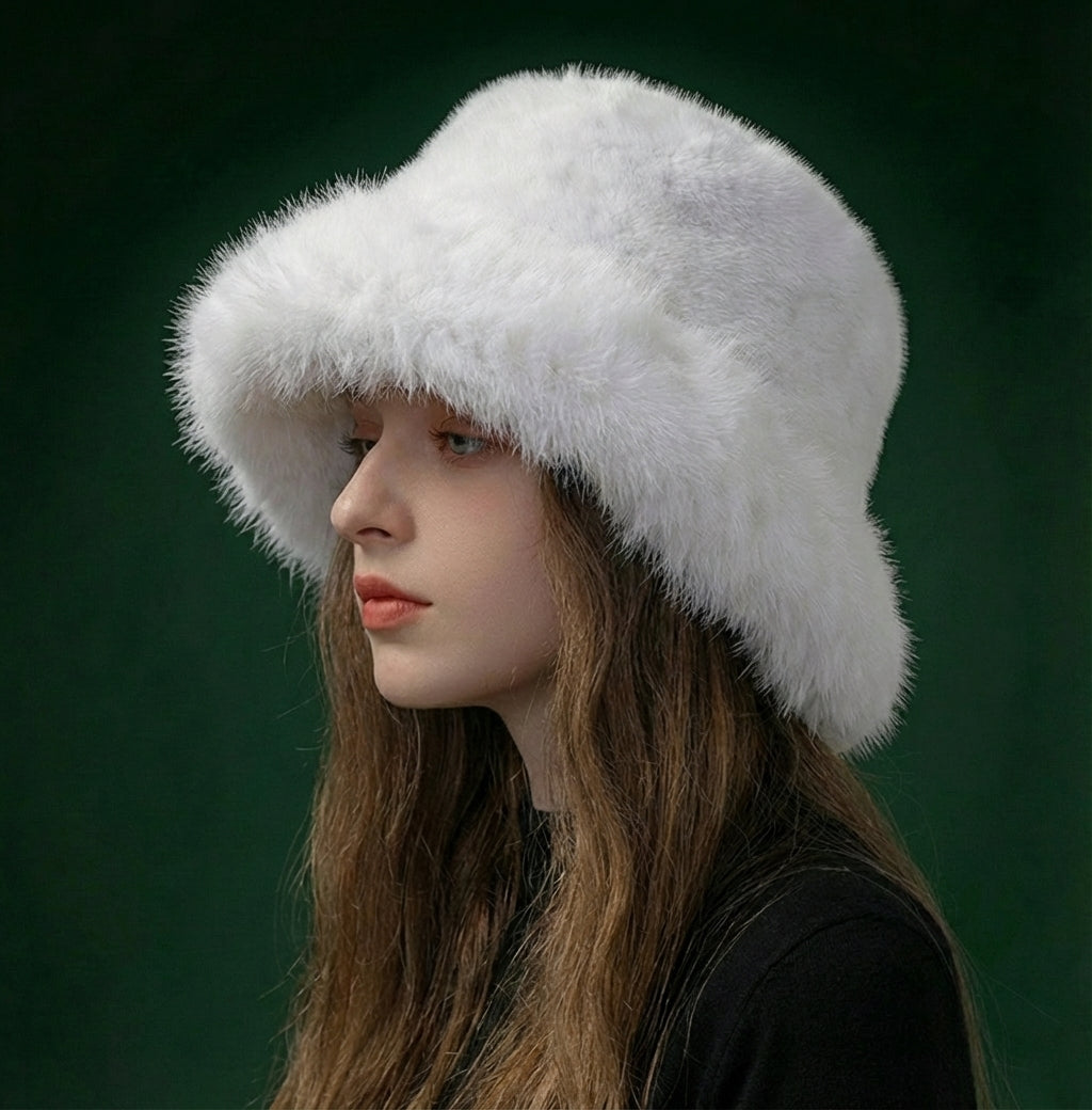 Avéra Demure Fur Hat