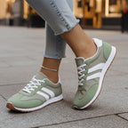 Avéra Cosmopolitan Sneakers