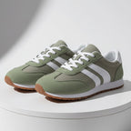 Avéra Cosmopolitan Sneakers