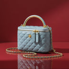 Avéra Quilted Legacy Vanity Bag