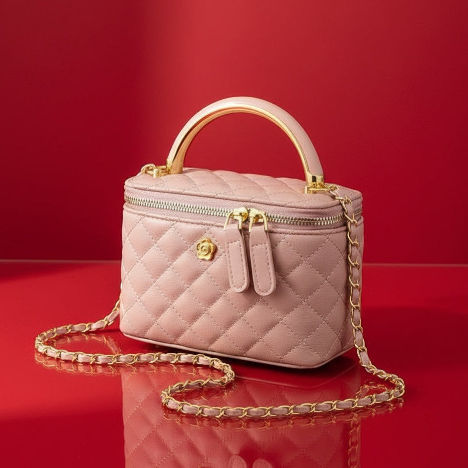 Avéra Quilted Legacy Vanity Bag