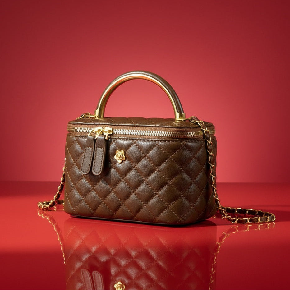 Avéra Quilted Legacy Vanity Bag
