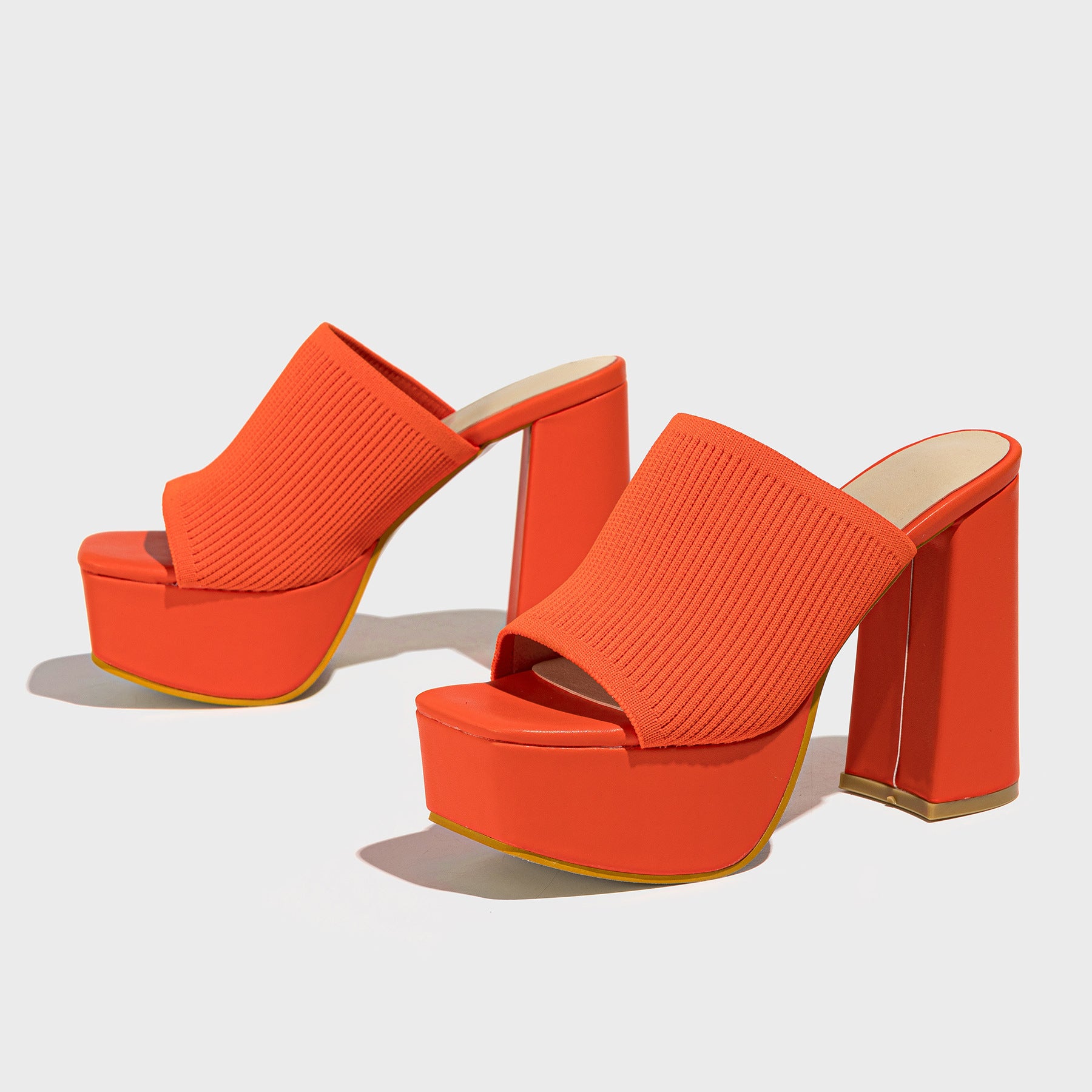 Avéra Knit Platform Heels