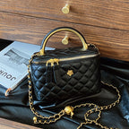Avéra Quilted Legacy Vanity Bag