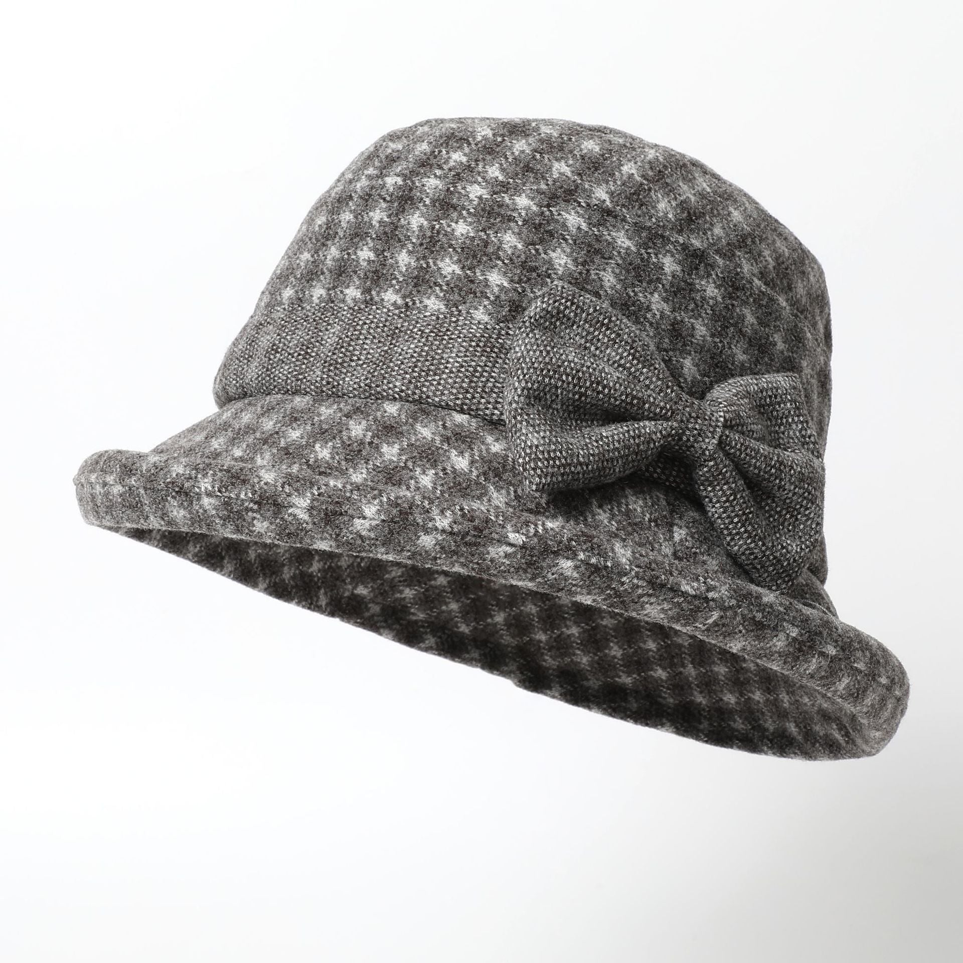 Avéra Vintage Winter Bucket Hat