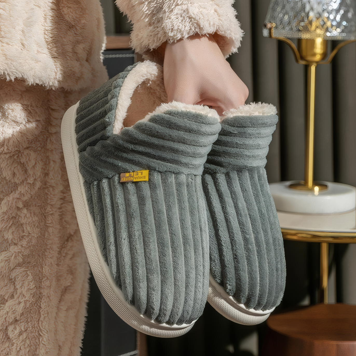 Mukava Cloud Plush Slippers