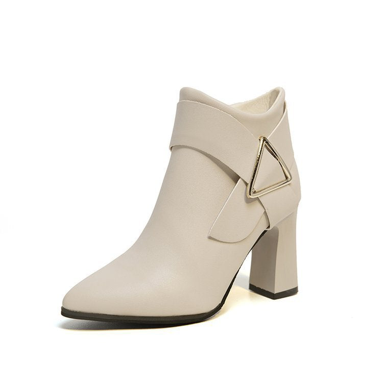 Avéra Demure Buckle Boots