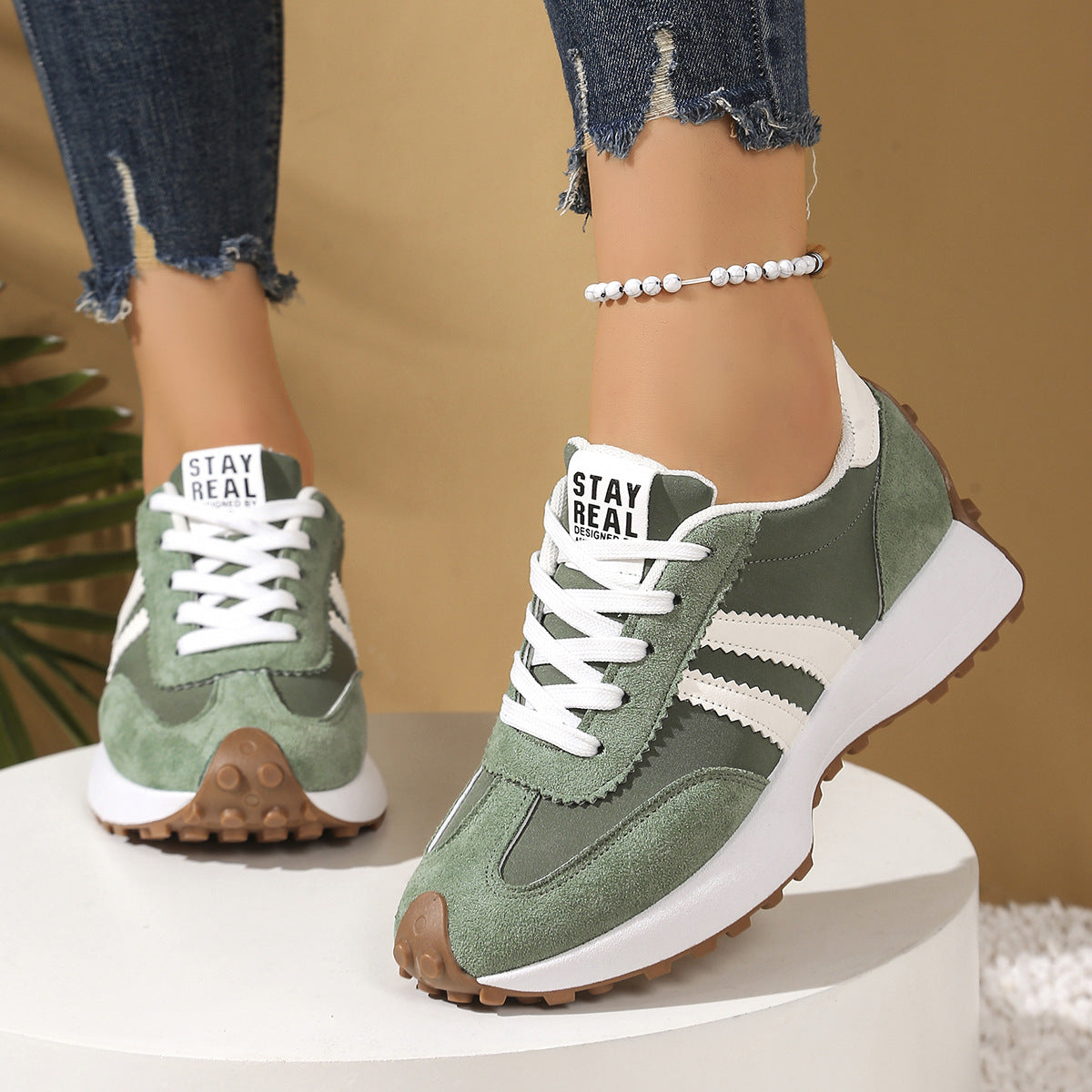 Avéra Metro Sneakers
