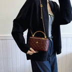 Avéra Quilted Legacy Vanity Bag