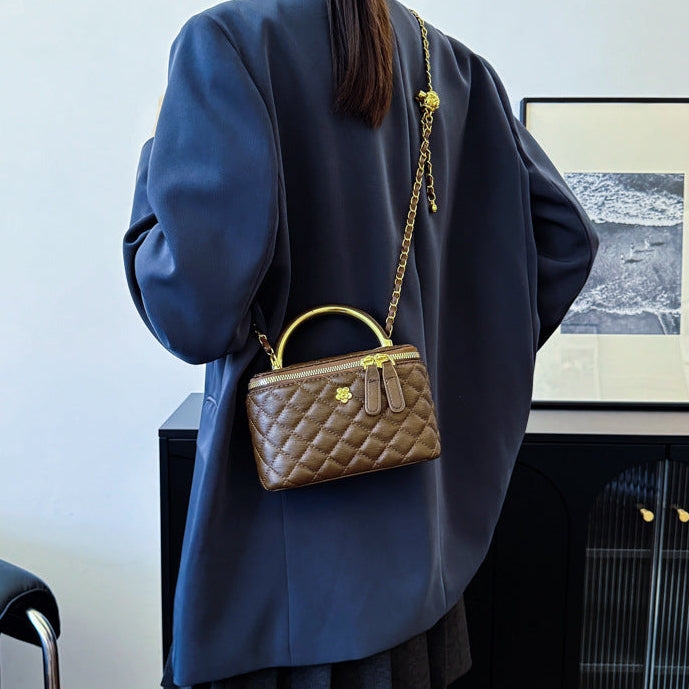 Avéra Quilted Legacy Vanity Bag