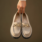 Avéra London Buckle Loafers