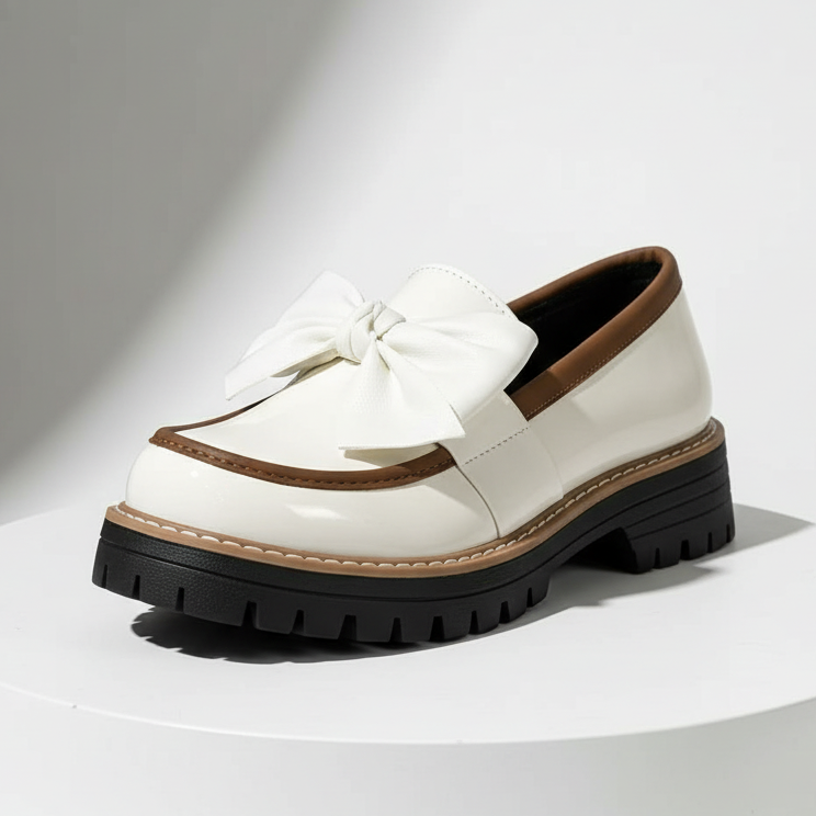 Avéra Contrast Bow Loafers