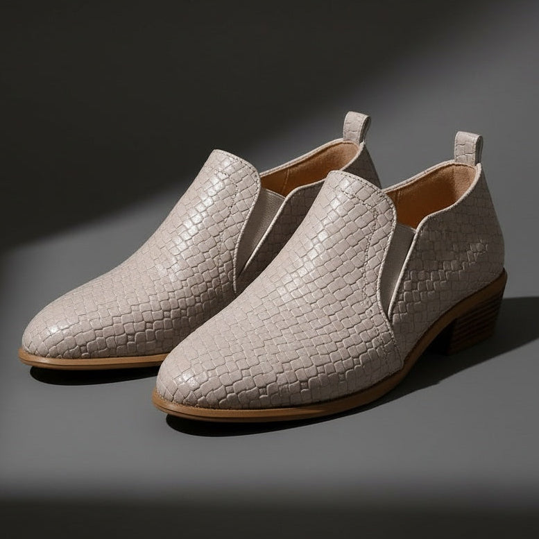 Avéra Croc Slip-On Block Heel