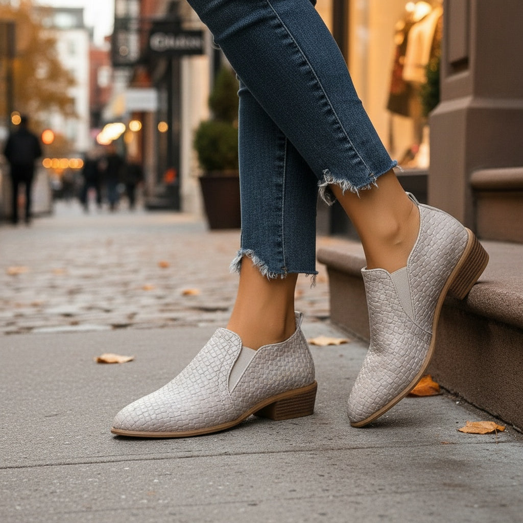 Avéra Croc Slip-On Block Heel