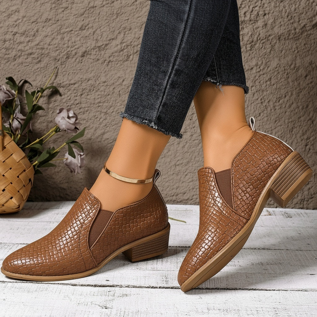 Avéra Croc Slip-On Block Heel