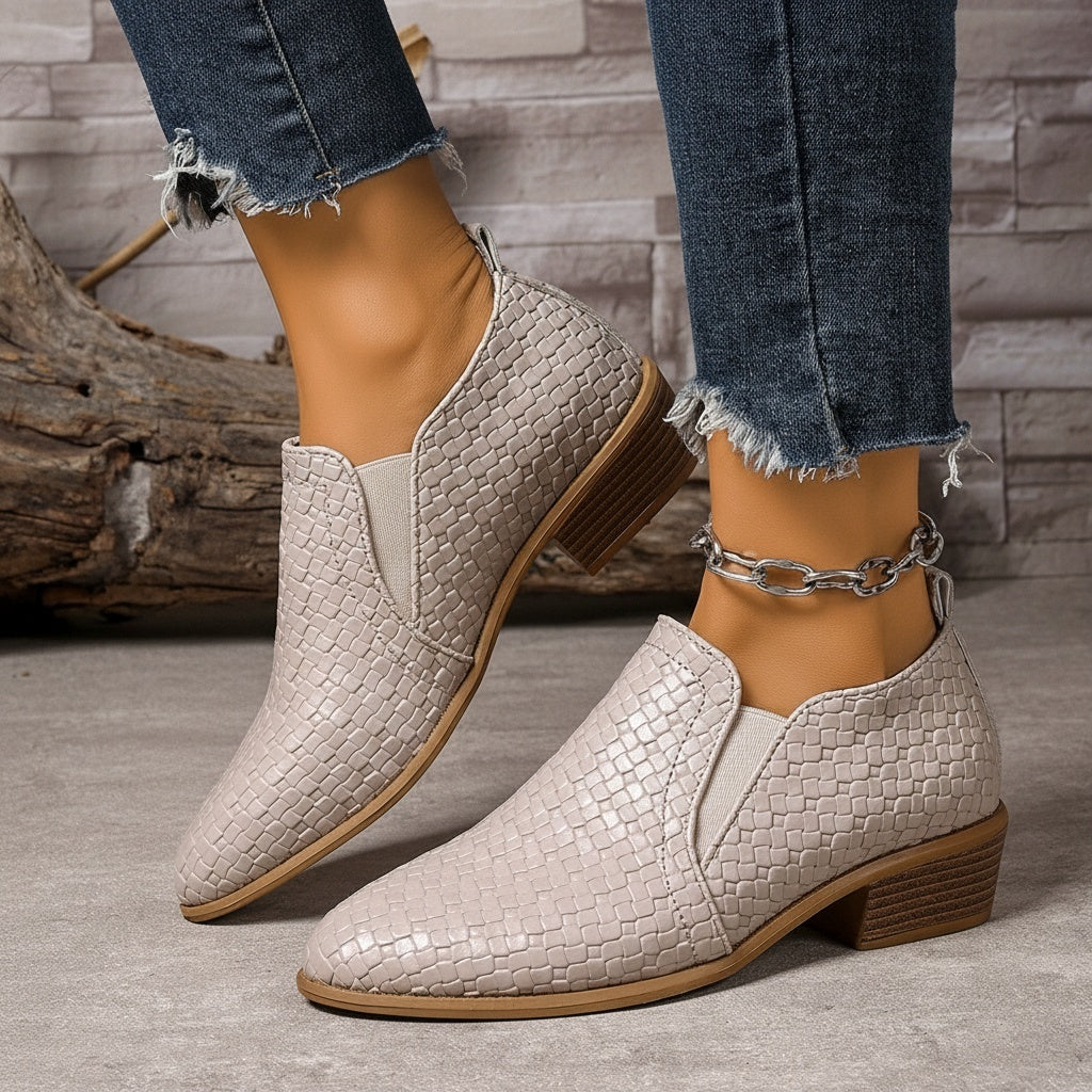 Avéra Croc Slip-On Block Heel